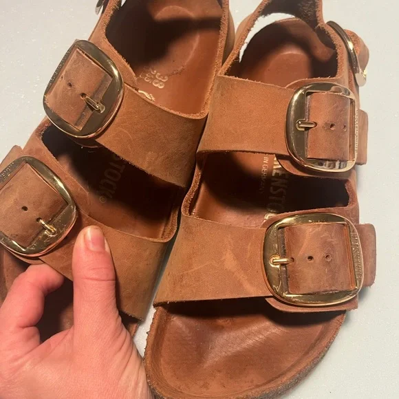 Birkenstock Milano Big Buckle Sandals in Nubuck/Gold - Picture 3 of 10